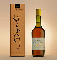 Bottle with box: Calvados 30 years Bottle with box: Calvados 30 years